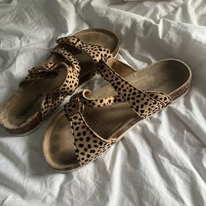 Cheetah Sandal- good shape- size 8